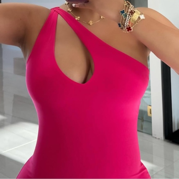 Pink One-Shoulder Dress - Picture 3 of 3